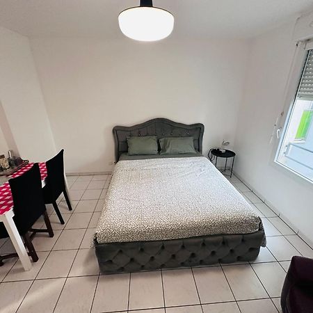 Appartement Sri-Indo Bobigny Paris Extérieur photo