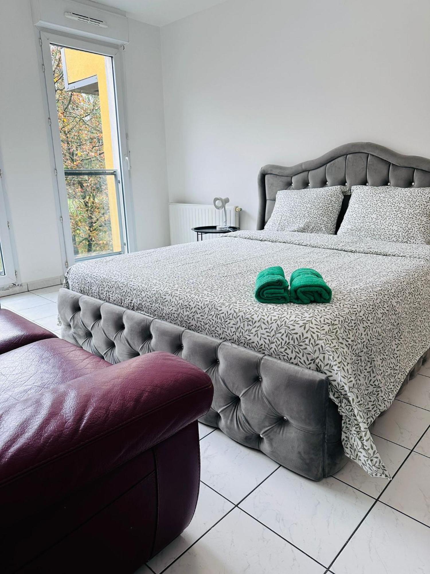 Appartement Sri-Indo Bobigny Paris Extérieur photo