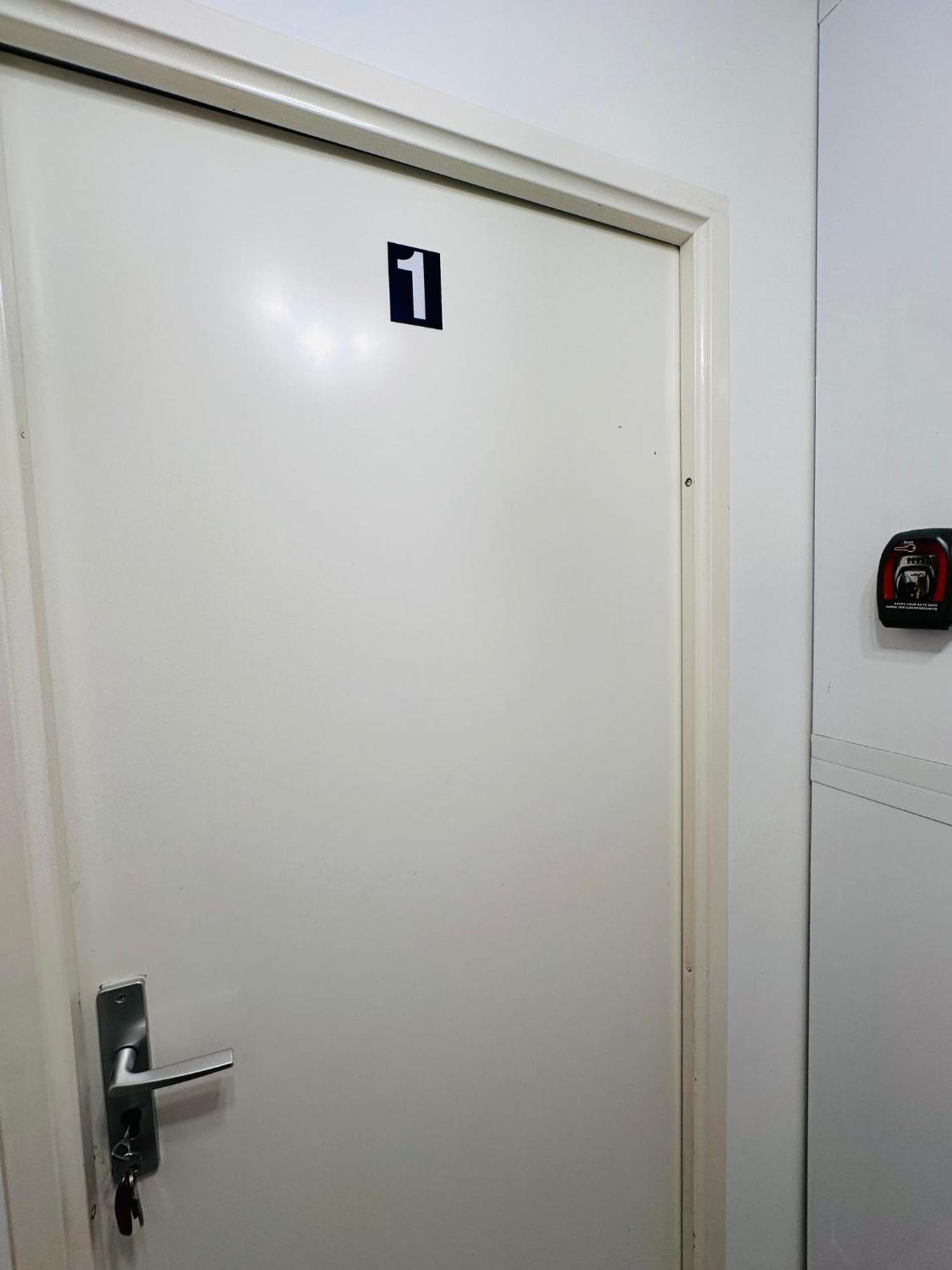 Appartement Sri-Indo Bobigny Paris Extérieur photo