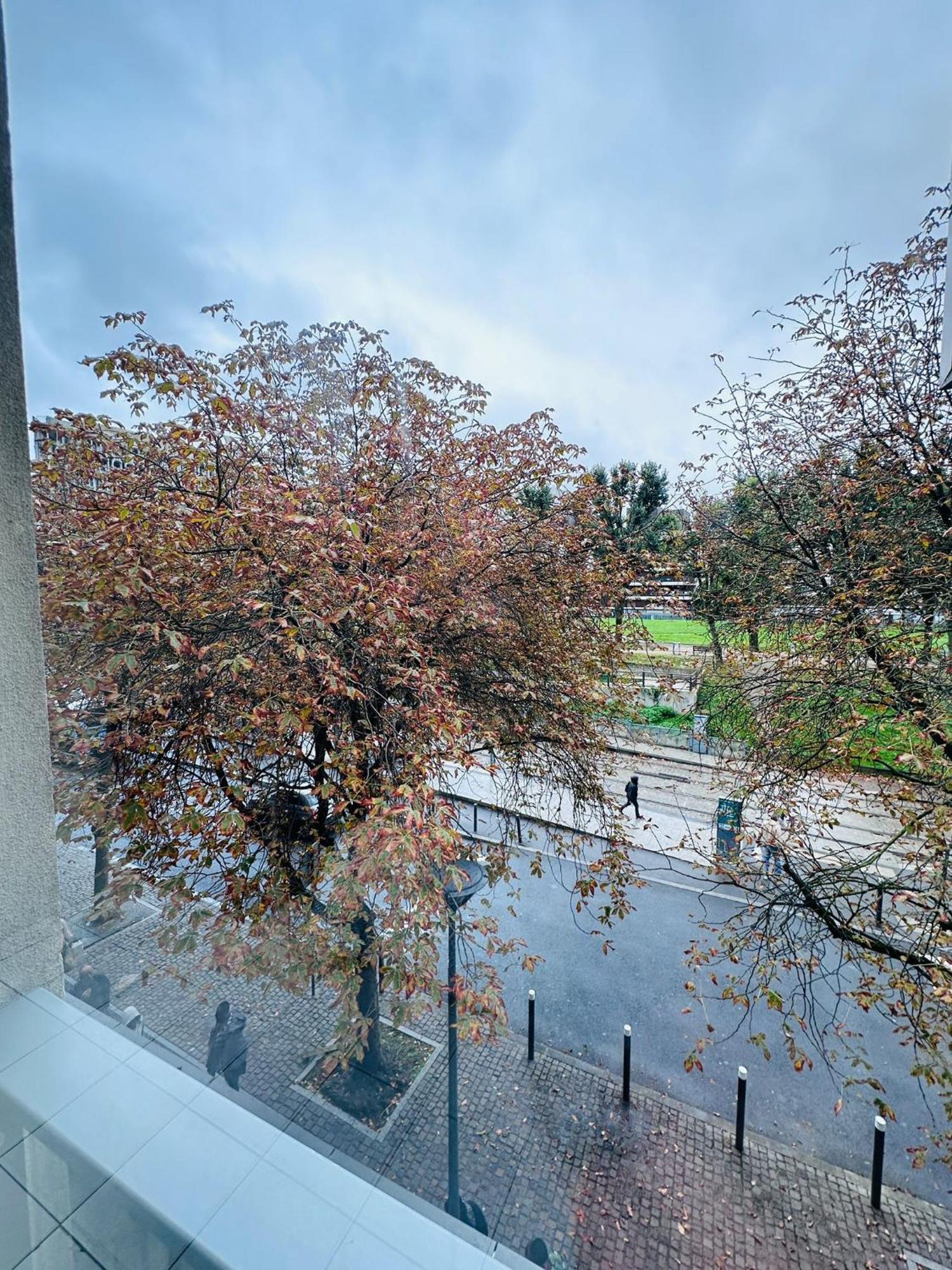 Appartement Sri-Indo Bobigny Paris Extérieur photo