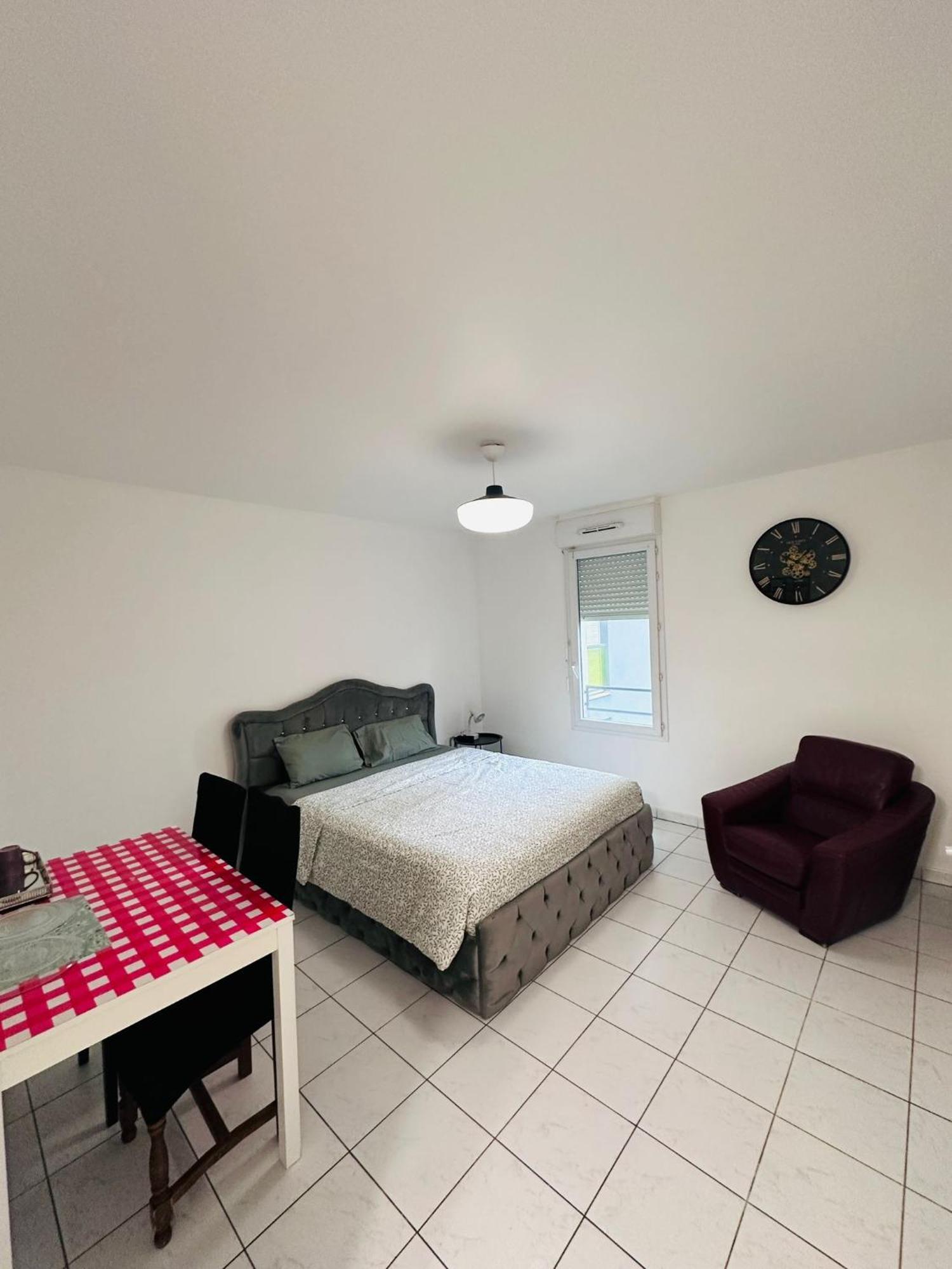 Appartement Sri-Indo Bobigny Paris Extérieur photo
